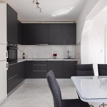 City Apartment Domagoj Omiš Exterior foto