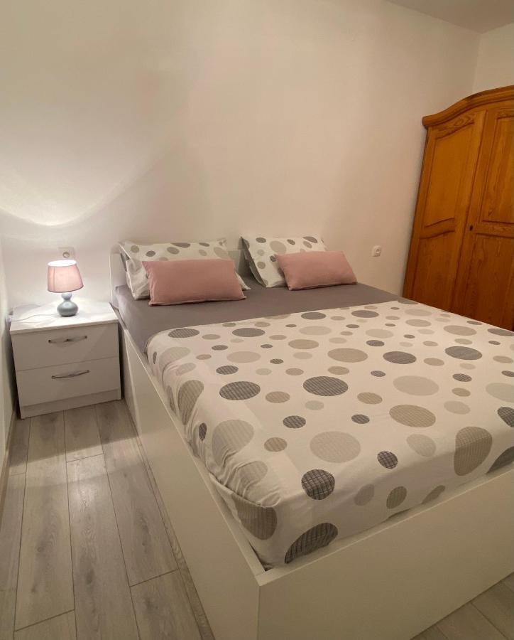 City Apartment Domagoj Omiš Exterior foto
