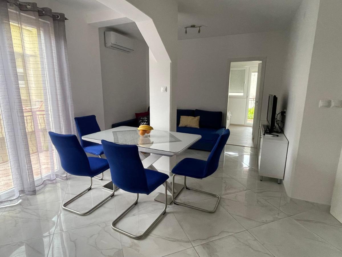 City Apartment Domagoj Omiš Exterior foto
